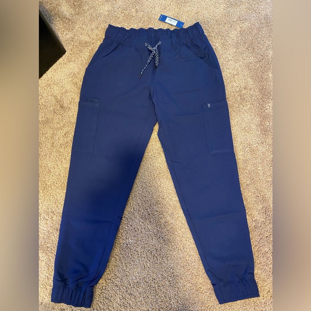 Brand new! Jaanuu scrub joggers